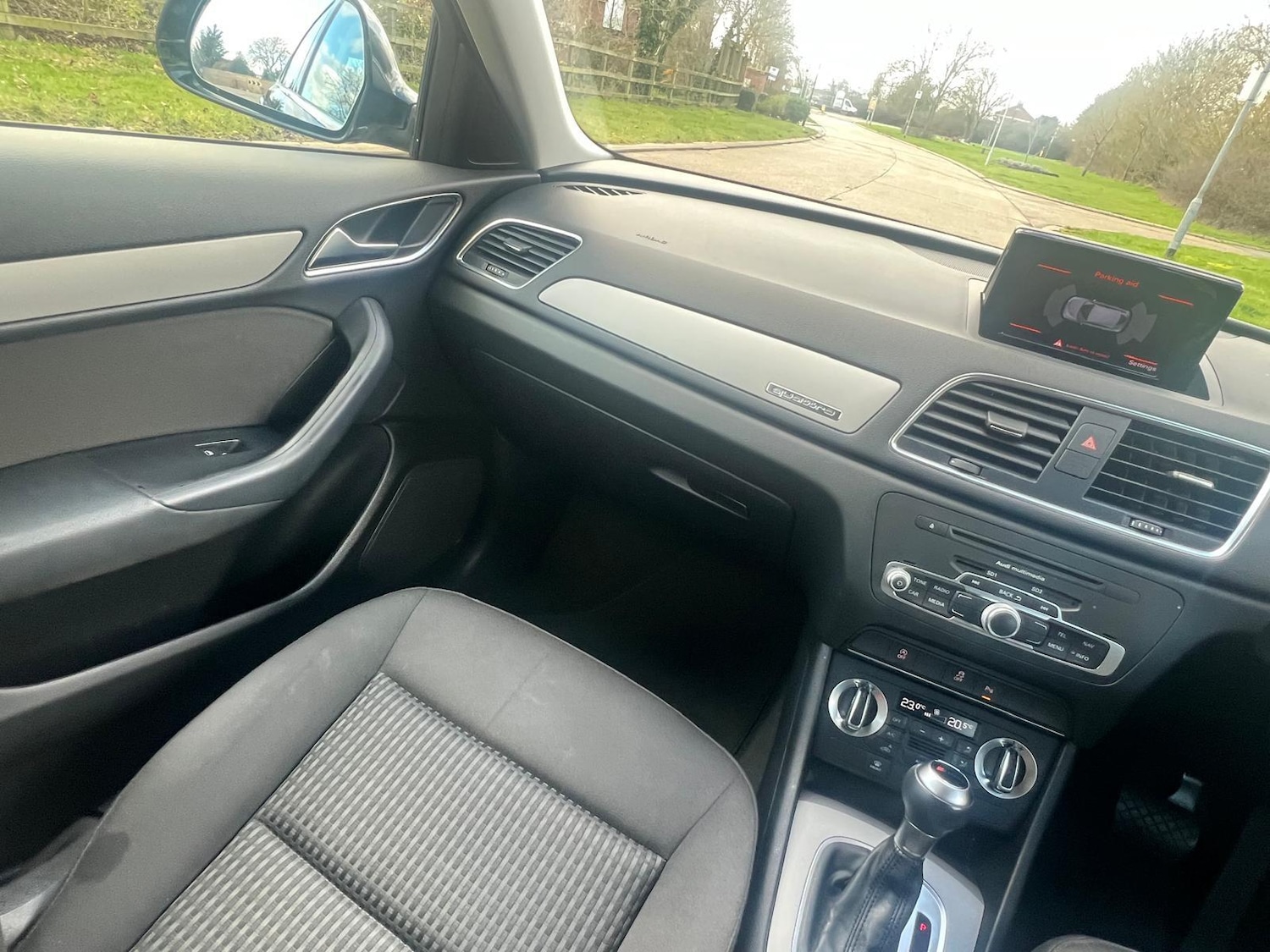 Used Audi Q3 2014 for sale - 77658360: Photo 27