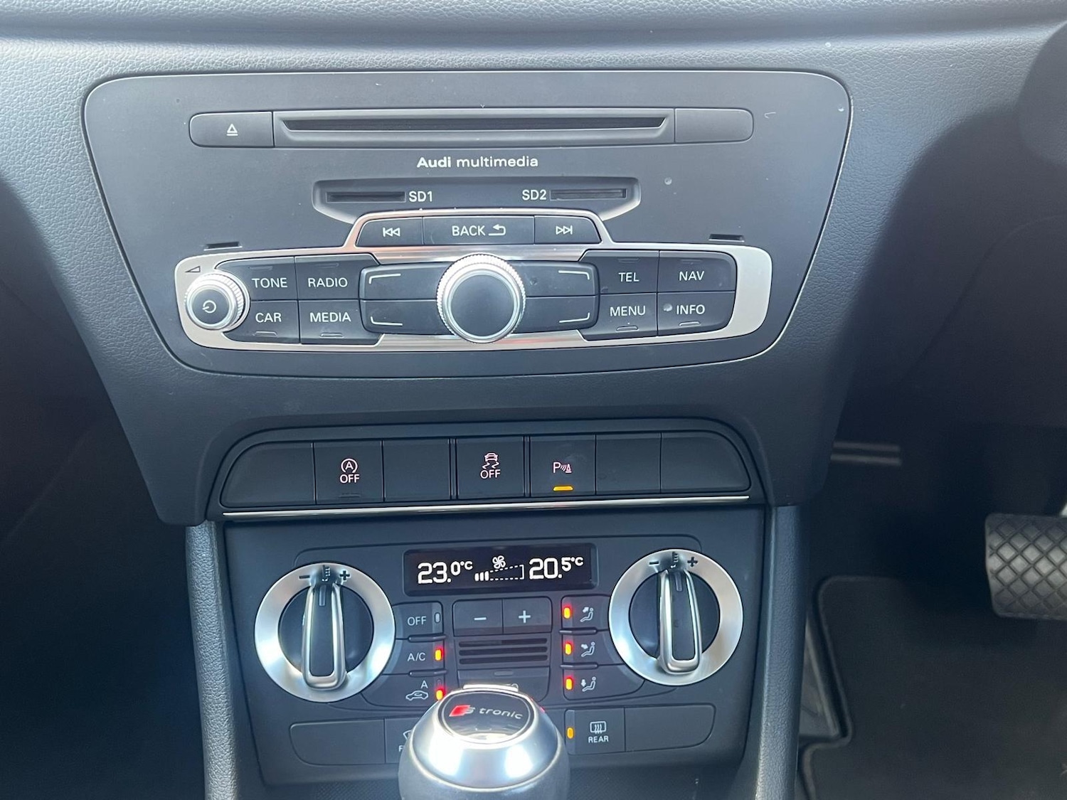 Used Audi Q3 2014 for sale - 77658360: Photo 31