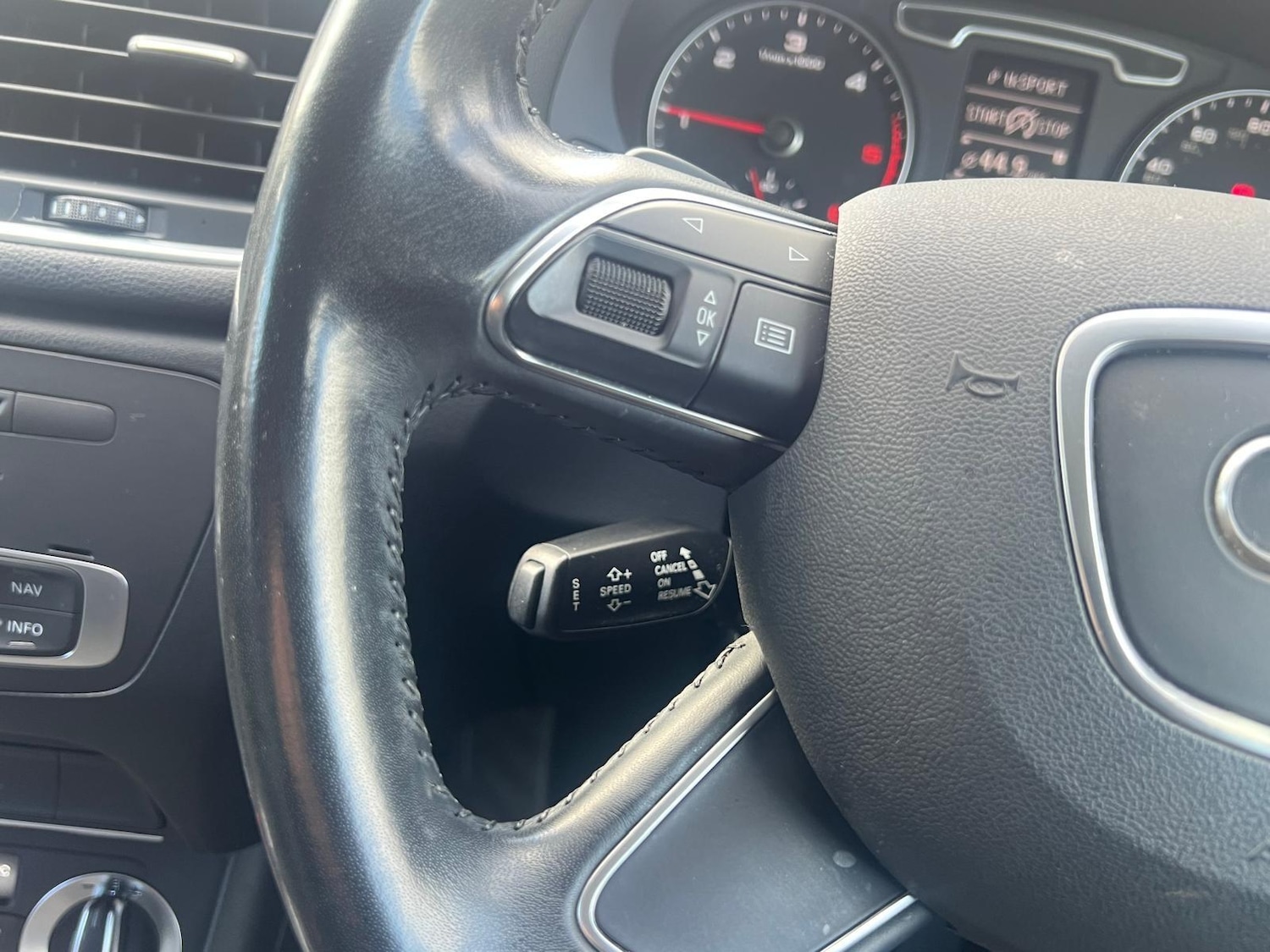 Used Audi Q3 2014 for sale - 77658360: Photo 35