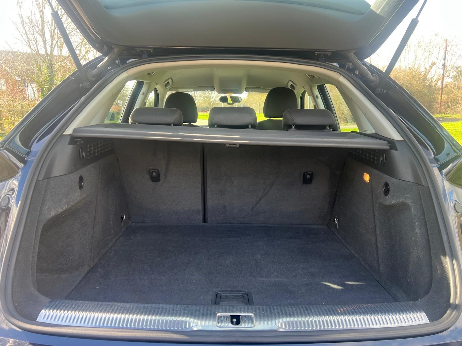 Used Audi Q3 2014 for sale - 77658360: Photo 43