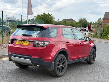 Used Land Rover Discovery Sport 2017 for sale - 79576165: Photo