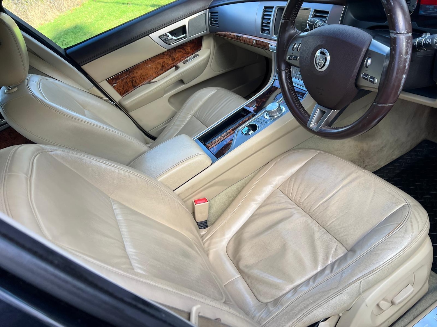 Used Jaguar XF 2011 for sale - 77229228: Photo 12