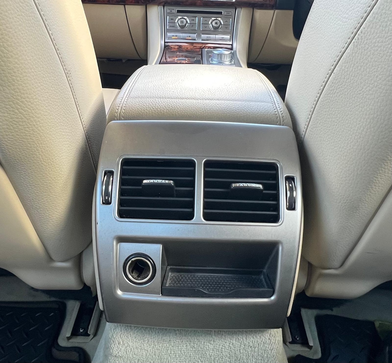 Used Jaguar XF 2011 for sale - 77229228: Photo 23