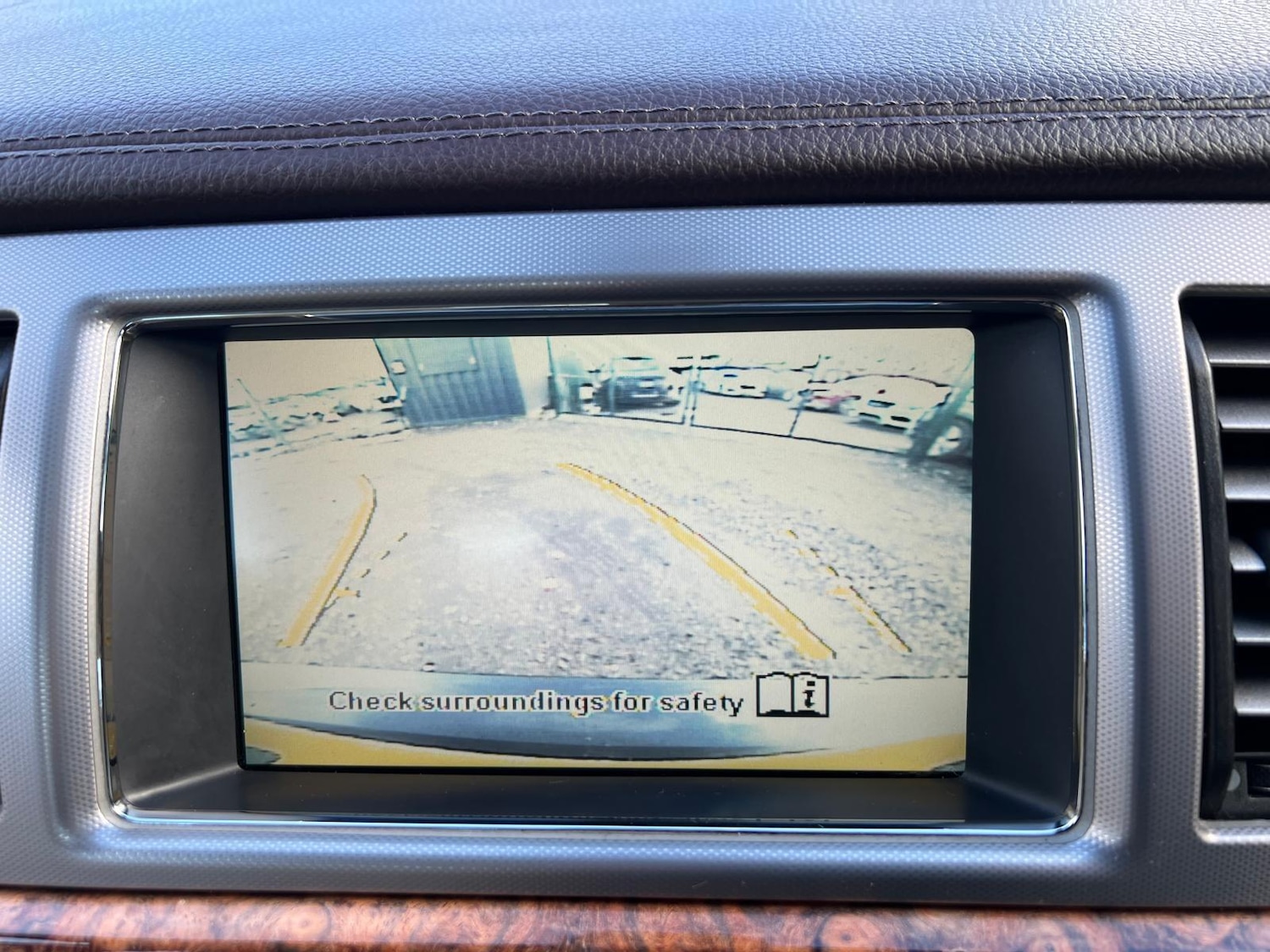 Used Jaguar XF 2011 for sale - 77229228: Photo 38