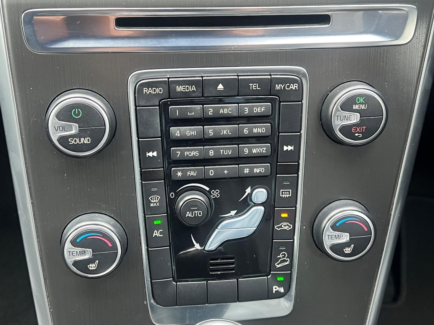 Used Volvo XC60 2013 for sale - 76994824: Photo 41