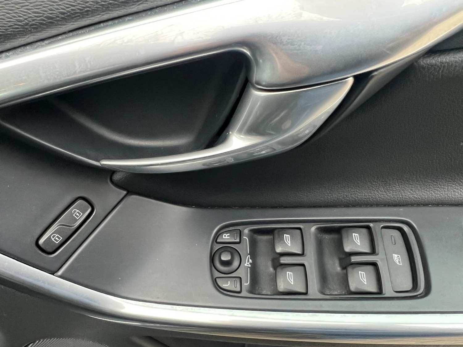 Used Volvo XC60 2013 for sale - 76994824: Photo 46