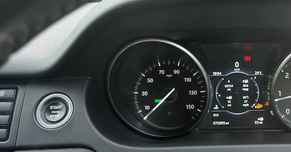 Used Land Rover Discovery Sport 2017 for sale - 74553802: Photo 26