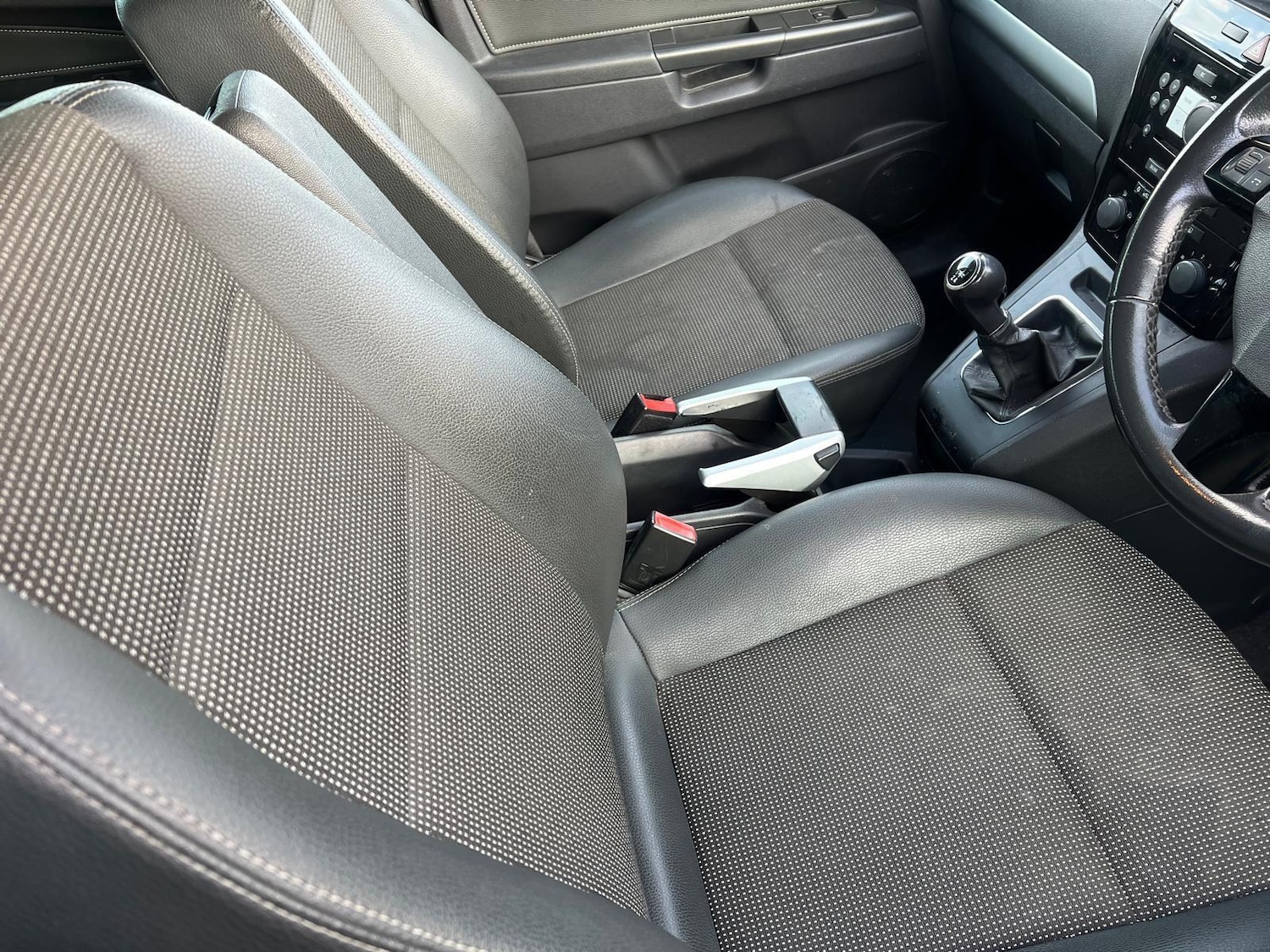 Used Vauxhall Zafira 2010 for sale - 76700979: Photo 10