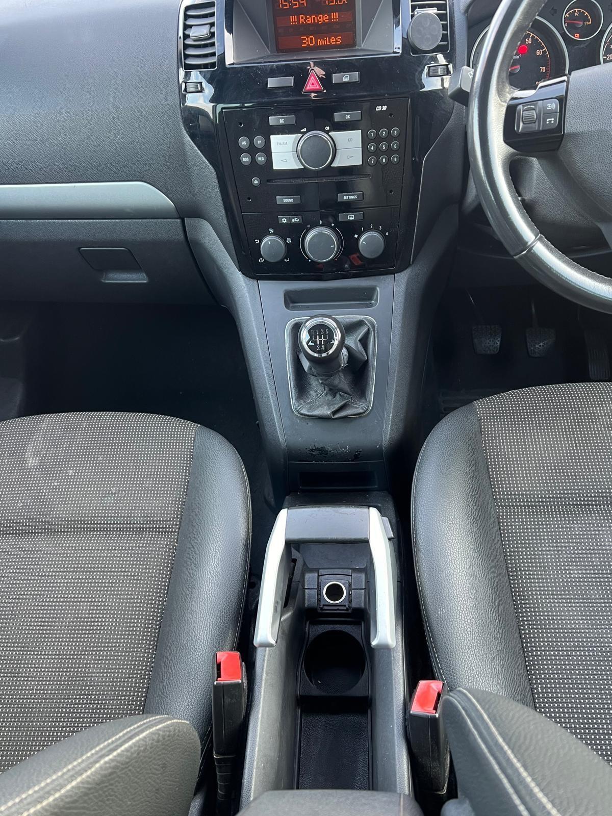 Used Vauxhall Zafira 2010 for sale - 76700979: Photo 17