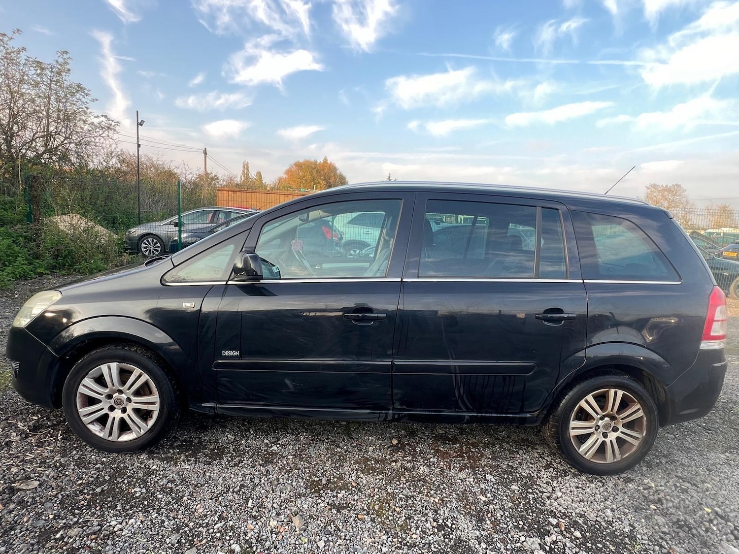 Used Vauxhall Zafira 2010 for sale - 76700979: Photo 8