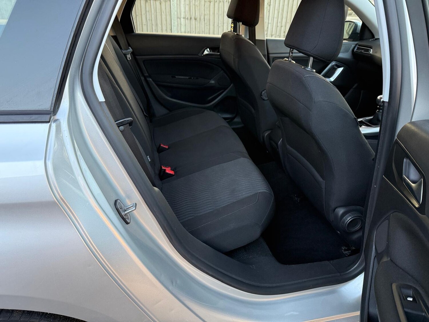 Used Peugeot 308 2015 for sale - 76936266: Photo 11