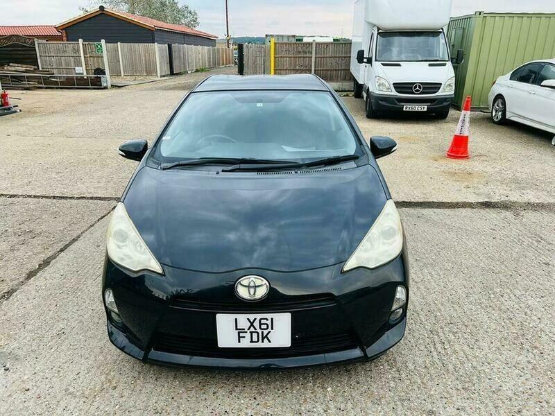 Used Toyota Aqua 2024 for sale - 76409542: Photo 13