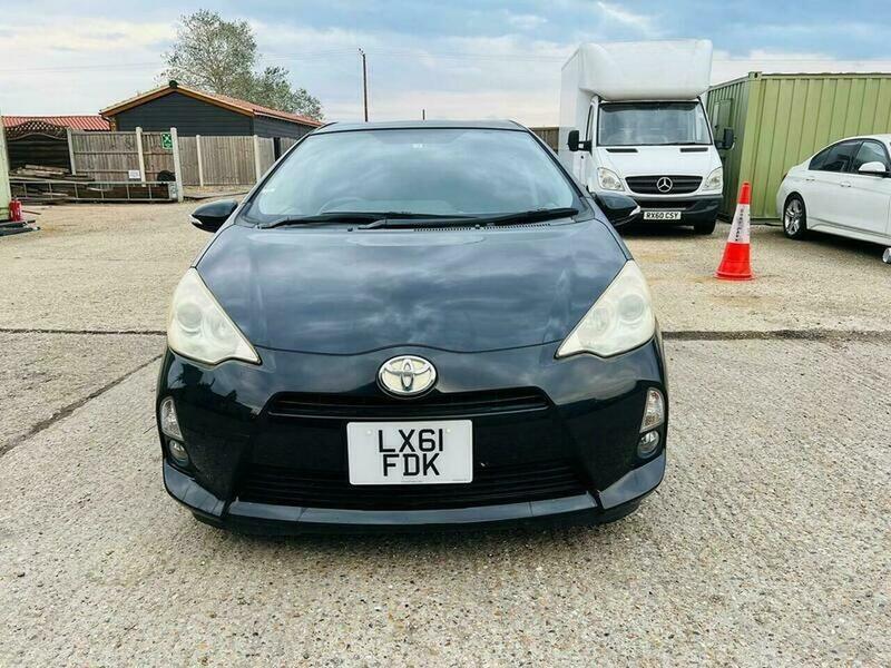 Used Toyota Aqua 2024 for sale - 76409542: Photo 15