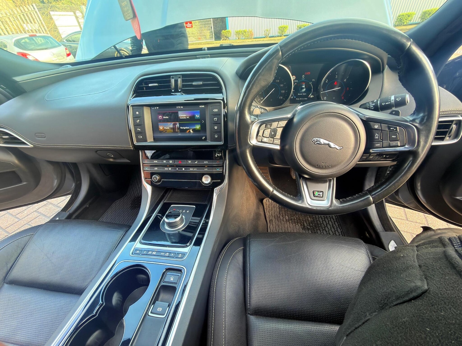 Used Jaguar XE 2016 for sale - 77266629: Photo 10