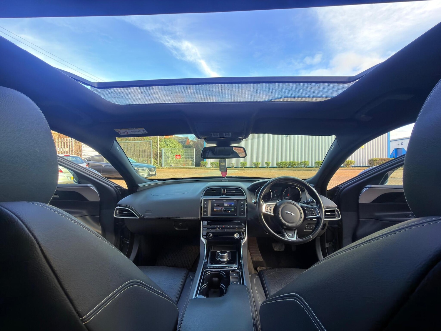 Used Jaguar XE 2016 for sale - 77266629: Photo 11