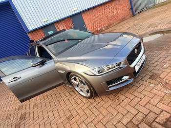 Used Jaguar XE 2016 for sale - 77266629: Photo