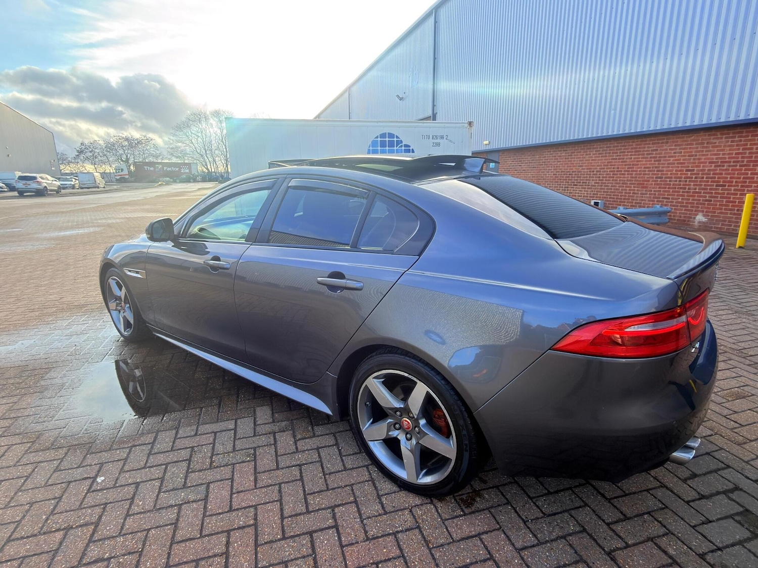 Used Jaguar XE 2016 for sale - 77266629: Photo 5