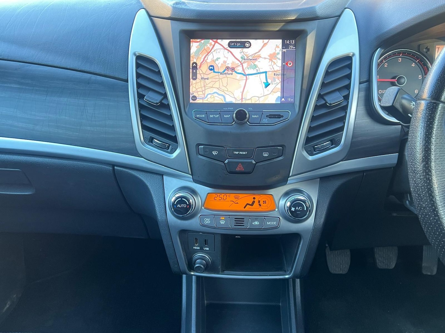 Used Ssangyong Korando 2016 for sale - 77120176: Photo 41