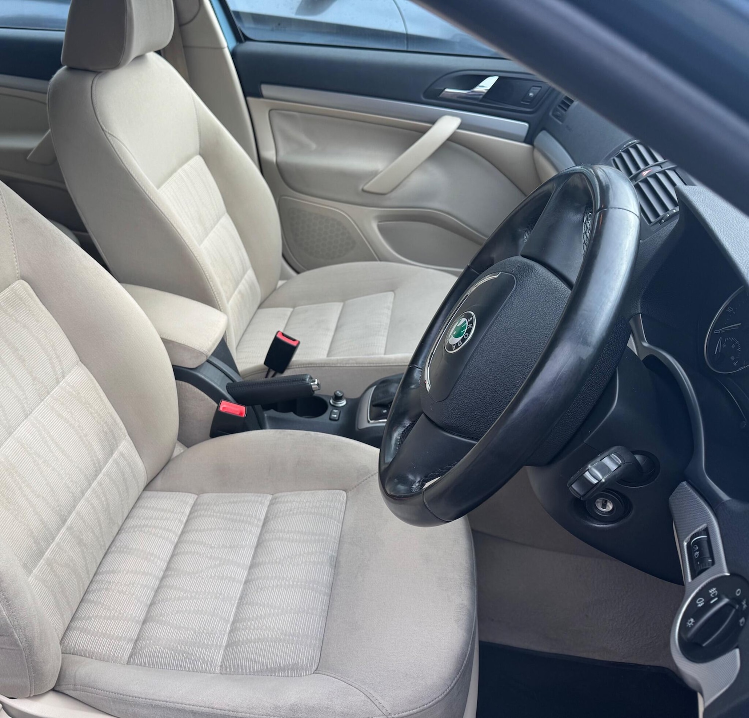 Used Skoda Octavia 2010 for sale - 77612837: Photo 16