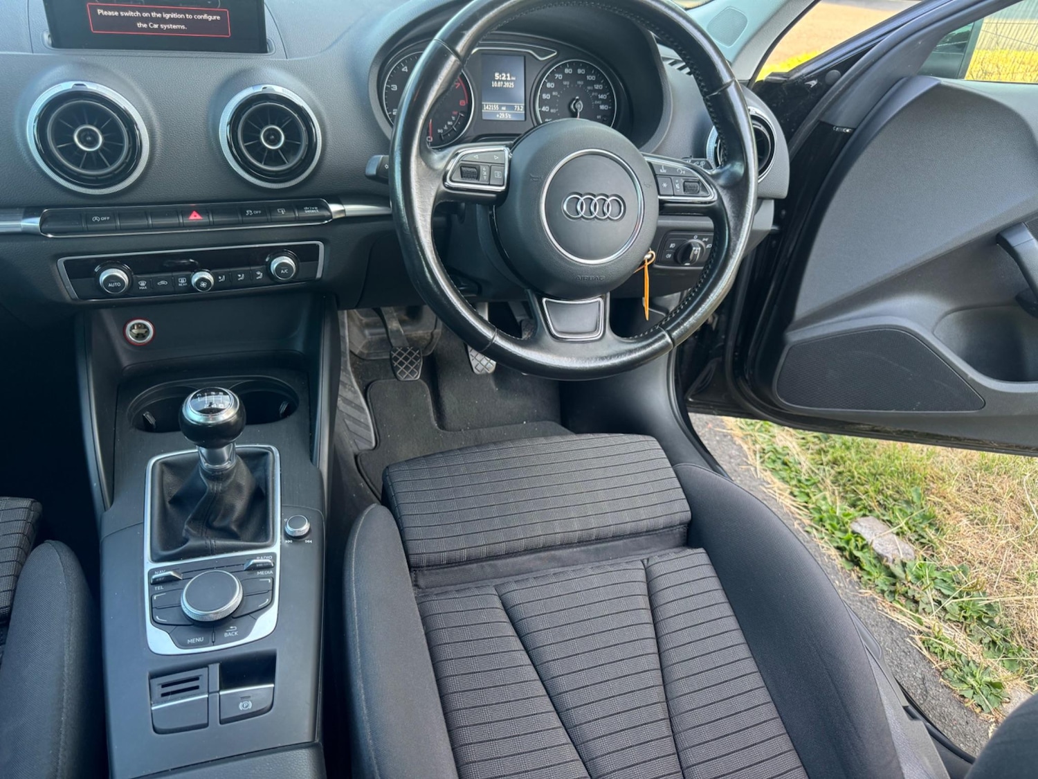 Vehicle 33