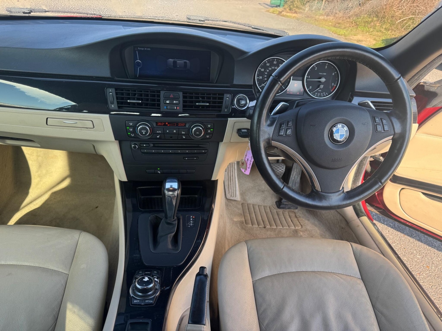 Used BMW 3 Series 2011 for sale - 77958052: Photo 30