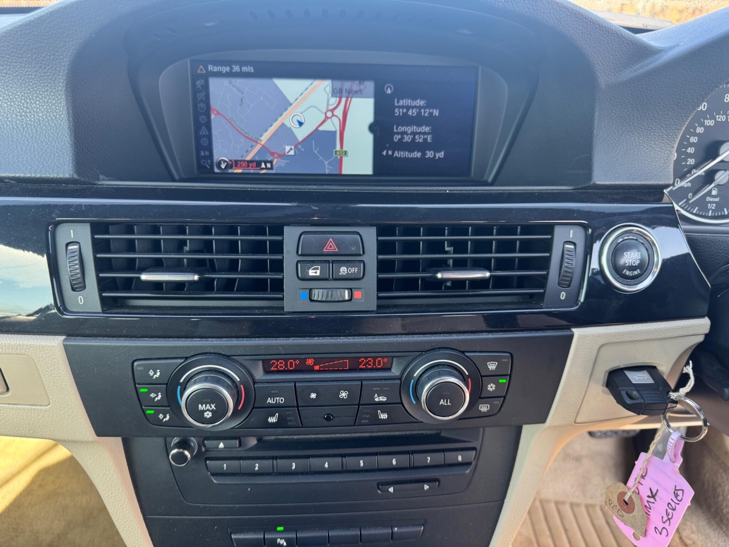 Used BMW 3 Series 2011 for sale - 77958052: Photo 32