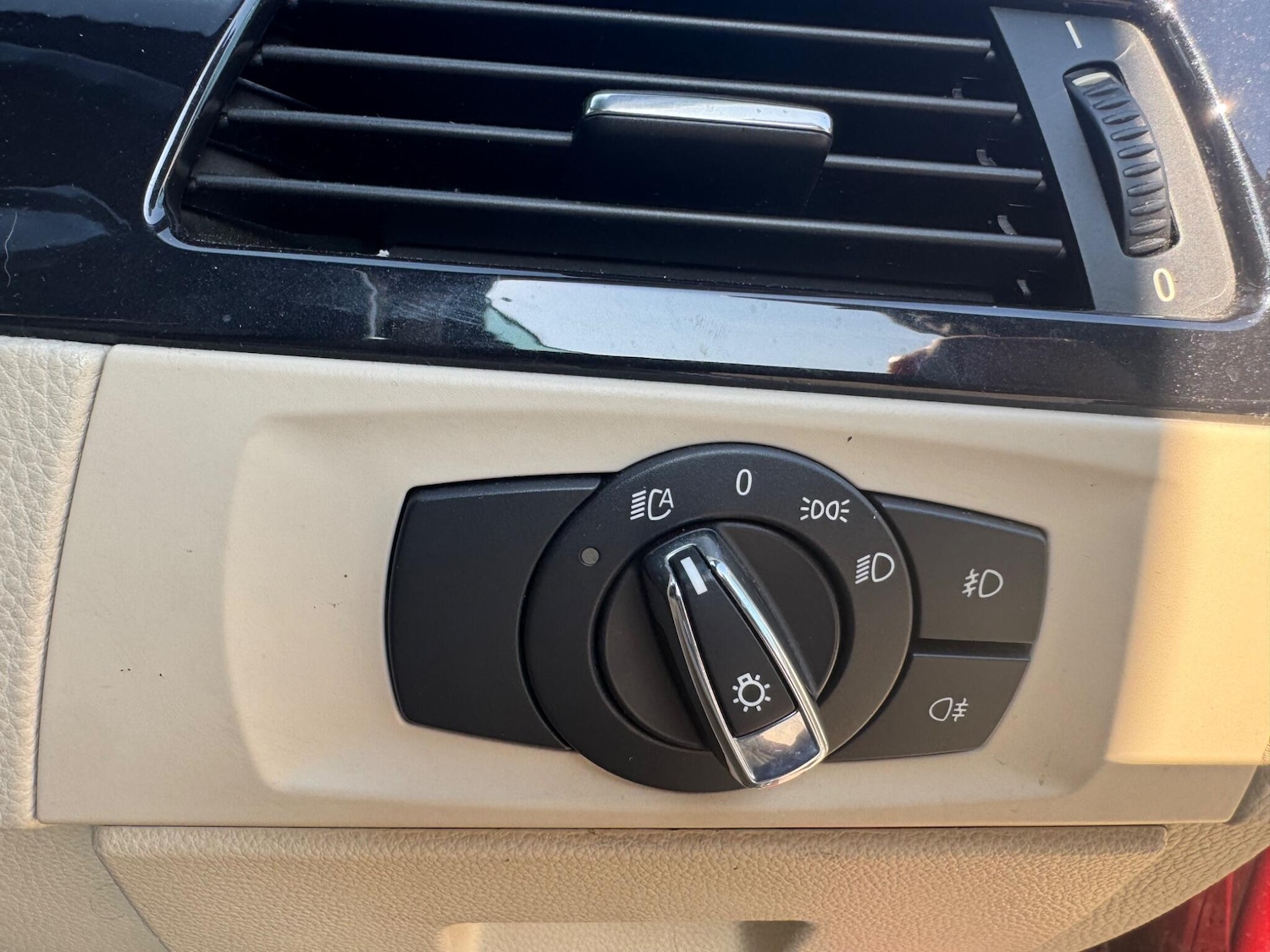 Used BMW 3 Series 2011 for sale - 77958052: Photo 40