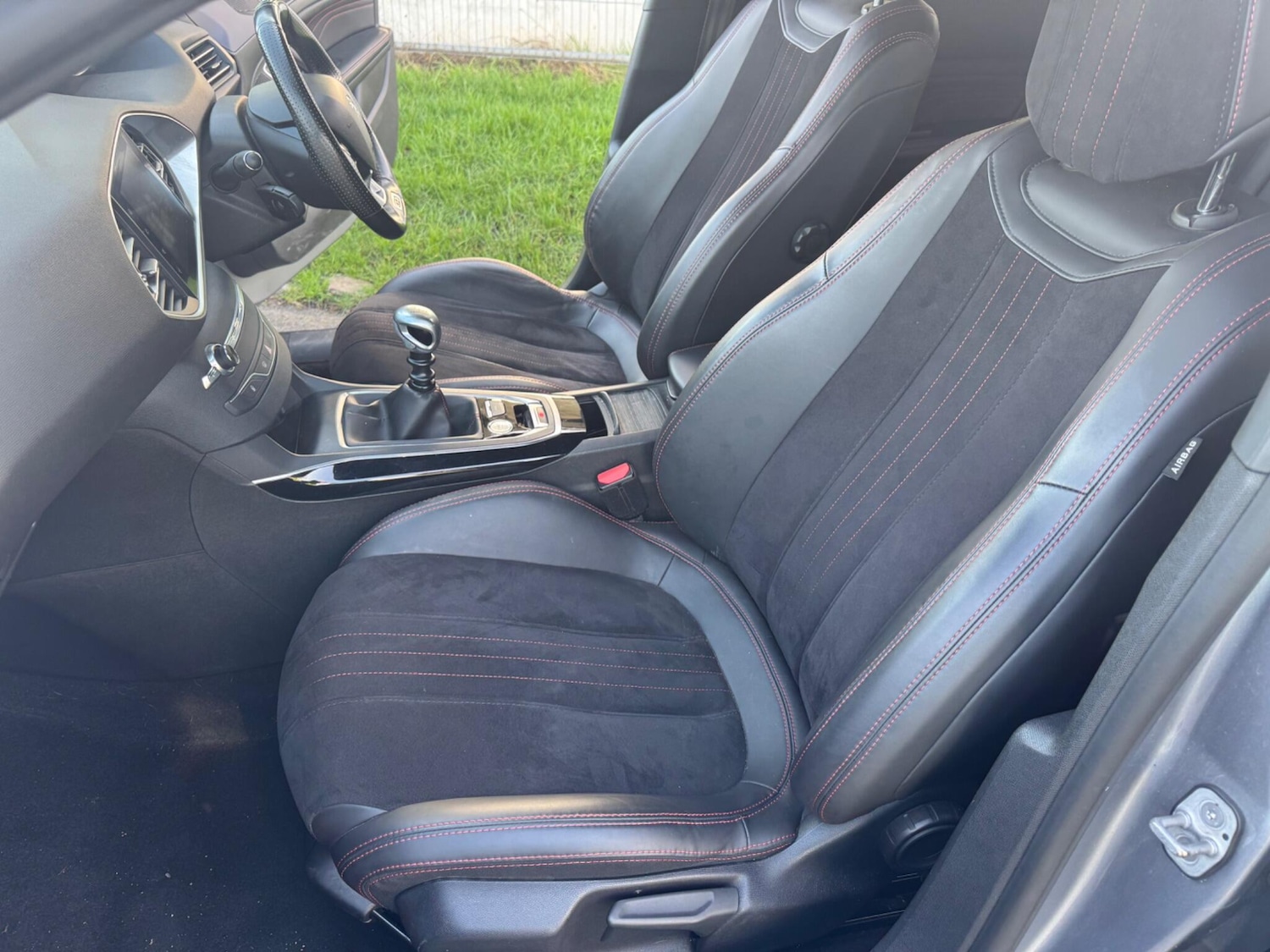 Used Peugeot 308 2017 for sale - 77611975: Photo 15