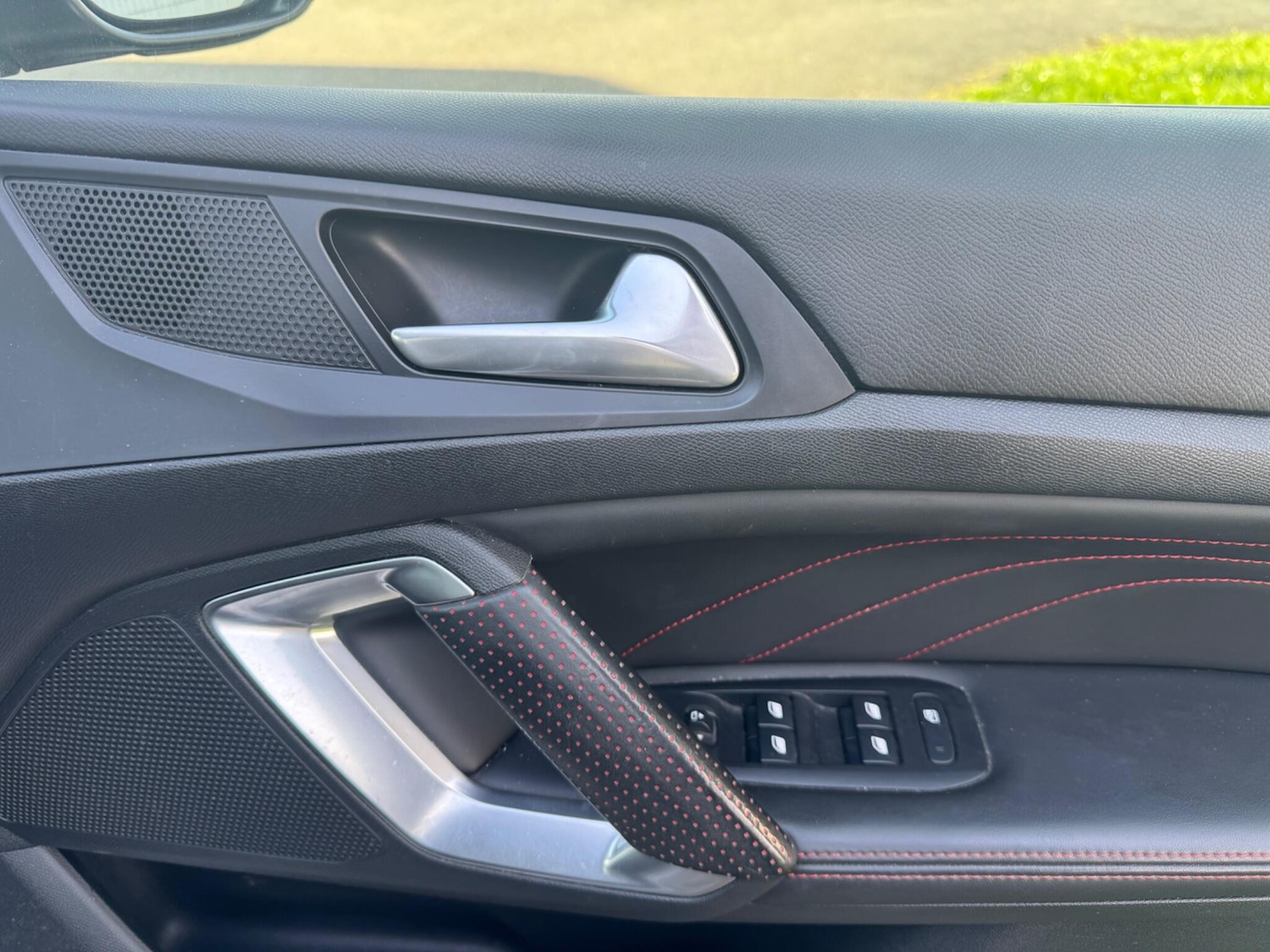 Used Peugeot 308 2017 for sale - 77611975: Photo 33