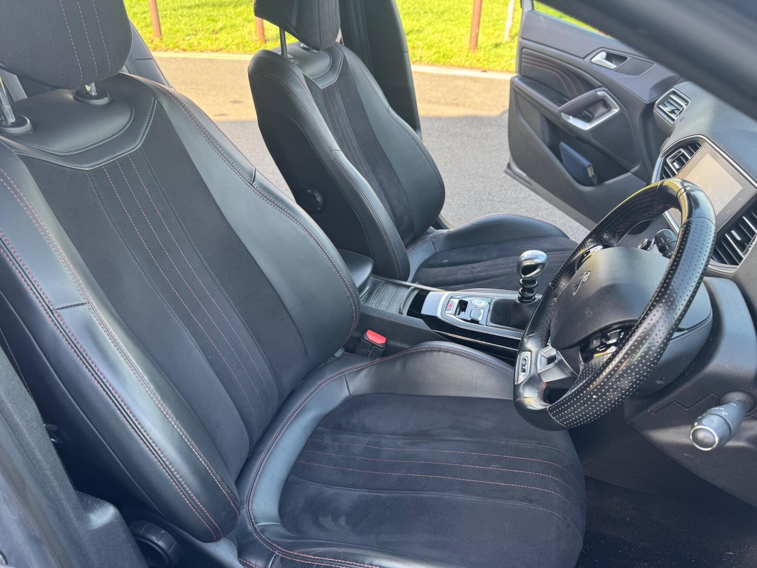 Used Peugeot 308 2017 for sale - 77611975: Photo 35