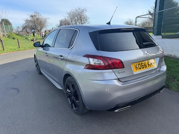 Used Peugeot 308 2017 for sale - 77611975: Photo