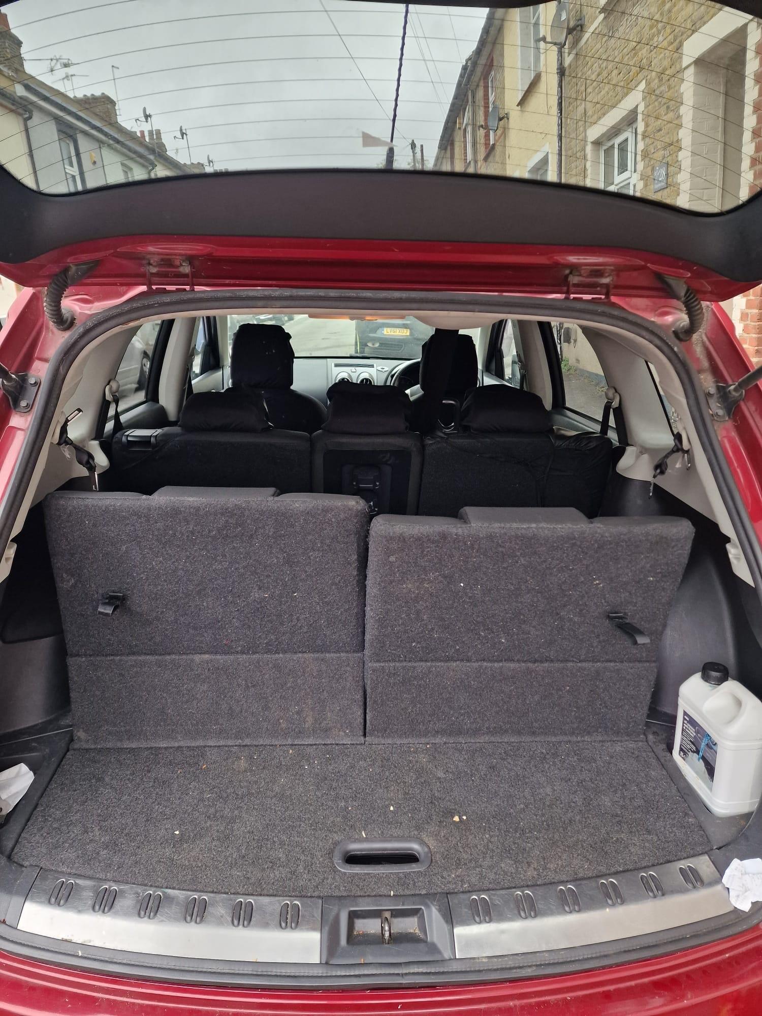 Used Nissan Qashqai+2 2010 for sale - 76632878: Photo 15