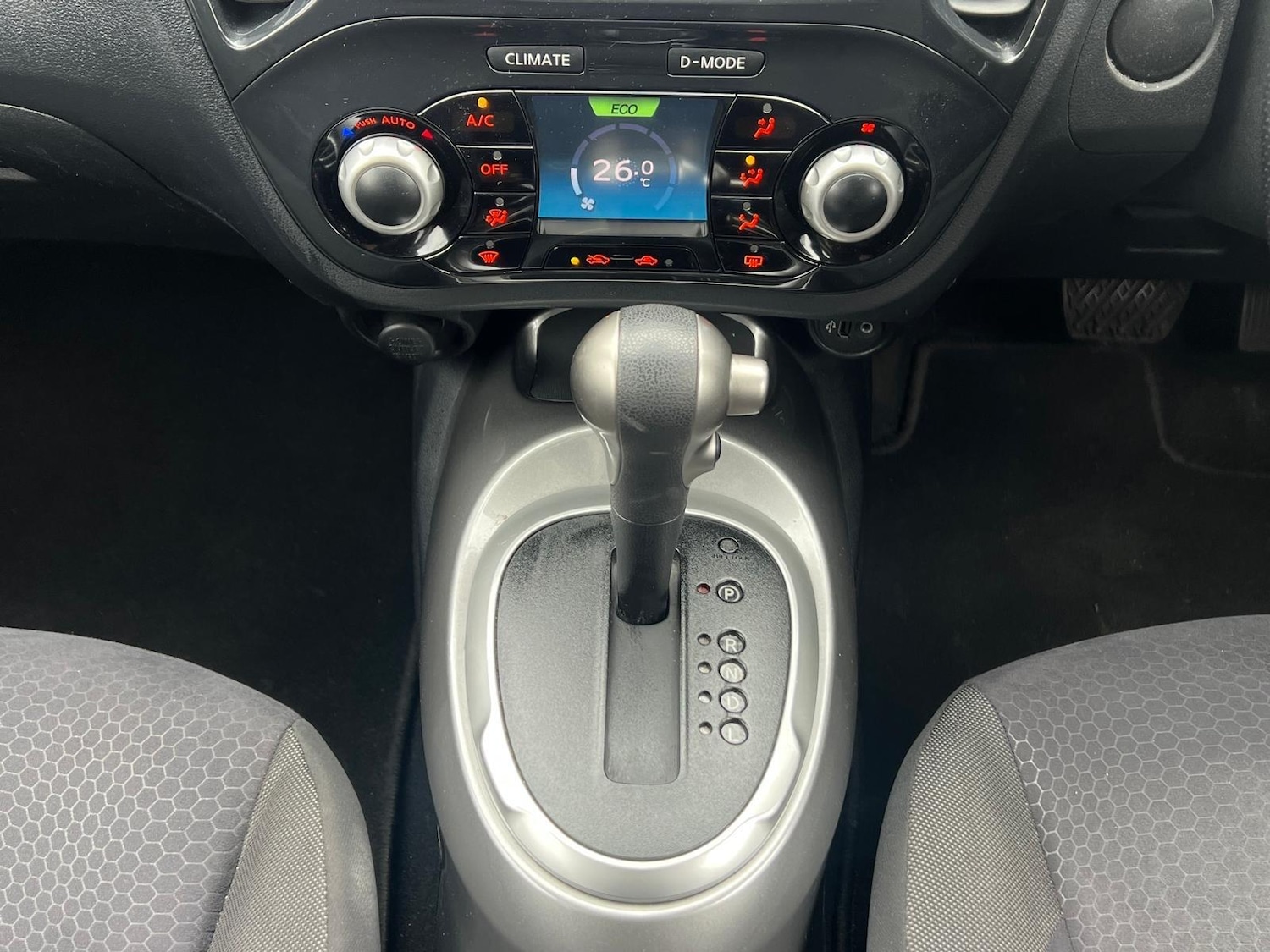 Used Nissan Juke 2012 for sale - 78047885: Photo 24