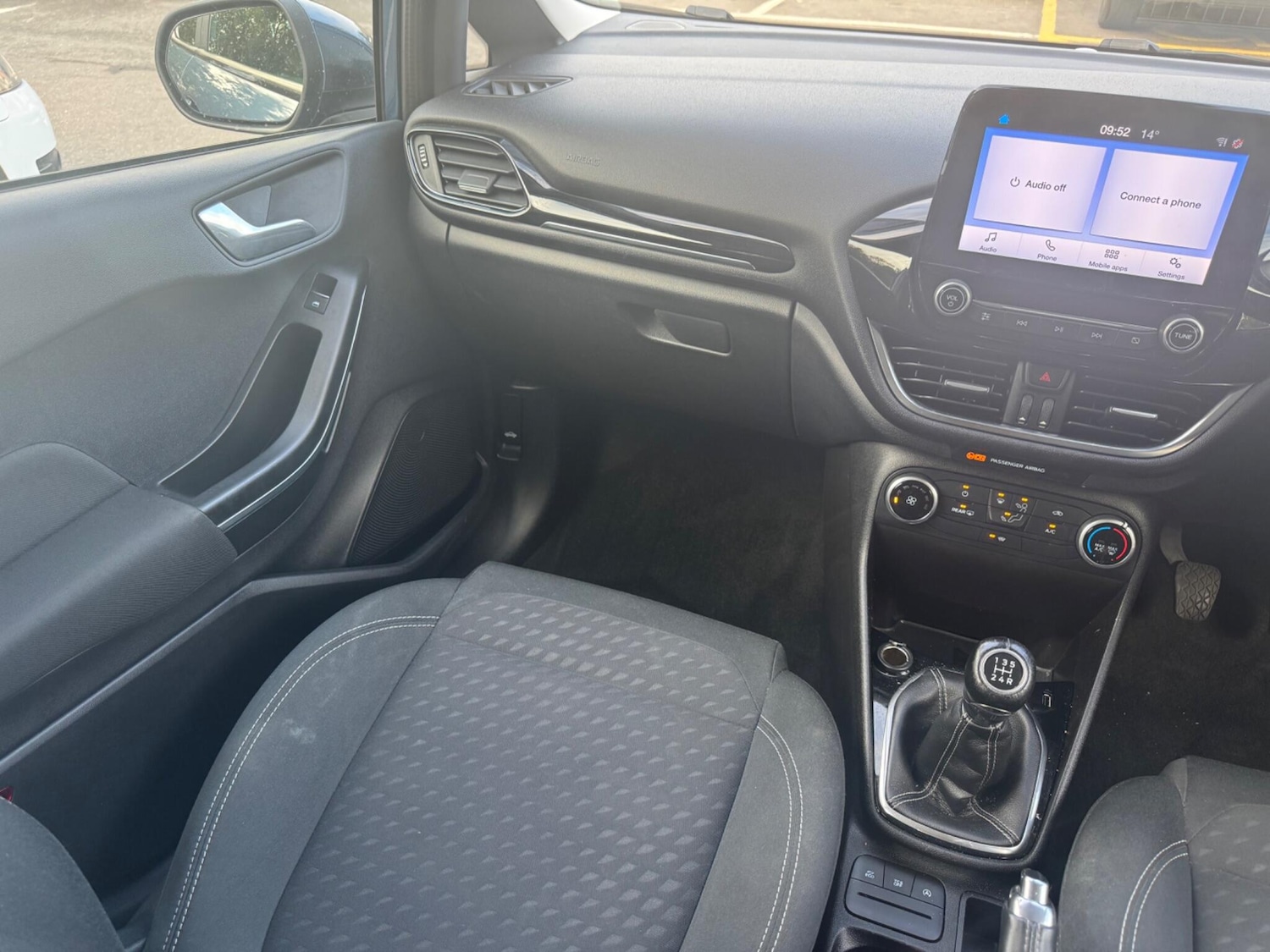 Used Ford Fiesta 2019 for sale - 76307416: Photo 32