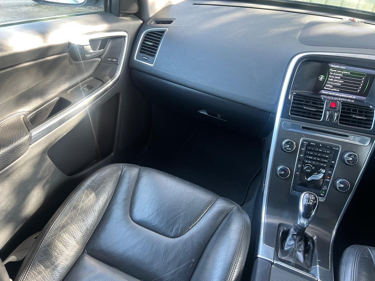 Used Volvo XC60 for sale - 77768208: Photo 15