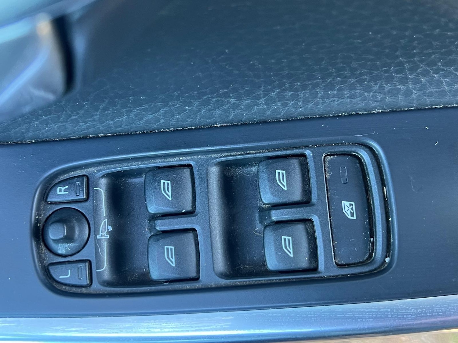 Used Volvo XC60 for sale - 77768208: Photo 31