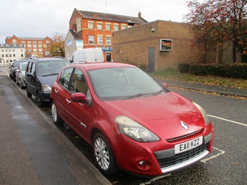 Used Renault Clio 2011 for sale - 76541371: Photo
