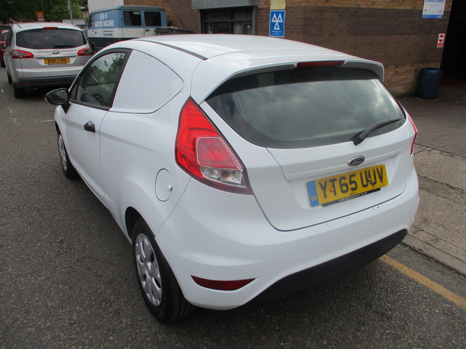 Used Ford Fiesta 2015 for sale - 74661369: Photo 3