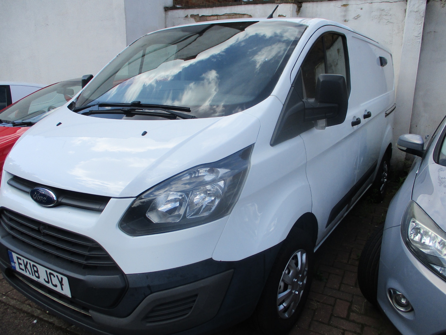 Used Ford Transit Custom 2018 for sale - 75536074: Photo 2