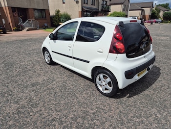 Used Peugeot 107 2013 for sale - 79469616: Photo