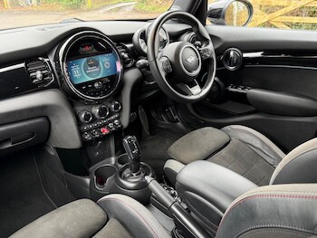 Used MINI Hatch 2022 for sale - 77516016: Photo