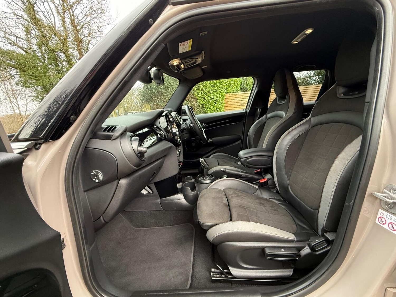 Used MINI Hatch 2022 for sale - 77516016: Photo 40