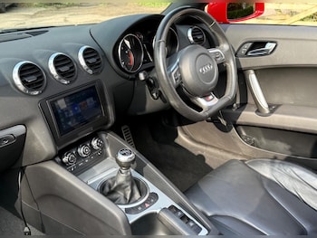 Used Audi TT 2010 for sale - 77796915: Photo