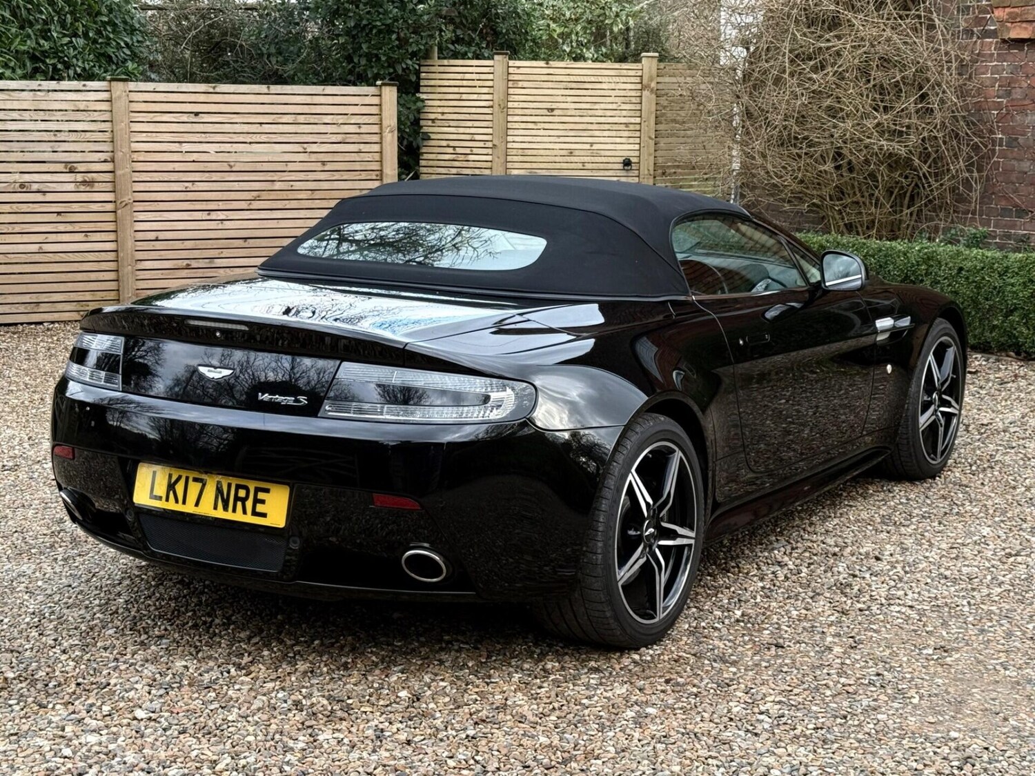 Used Aston Martin Vantage 2017 for sale - 77516011: Photo 19