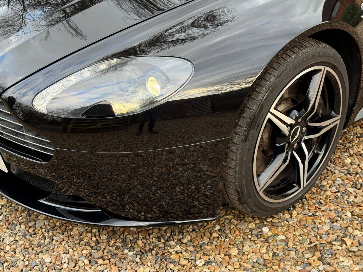 Used Aston Martin Vantage 2017 for sale - 77516011: Photo 46