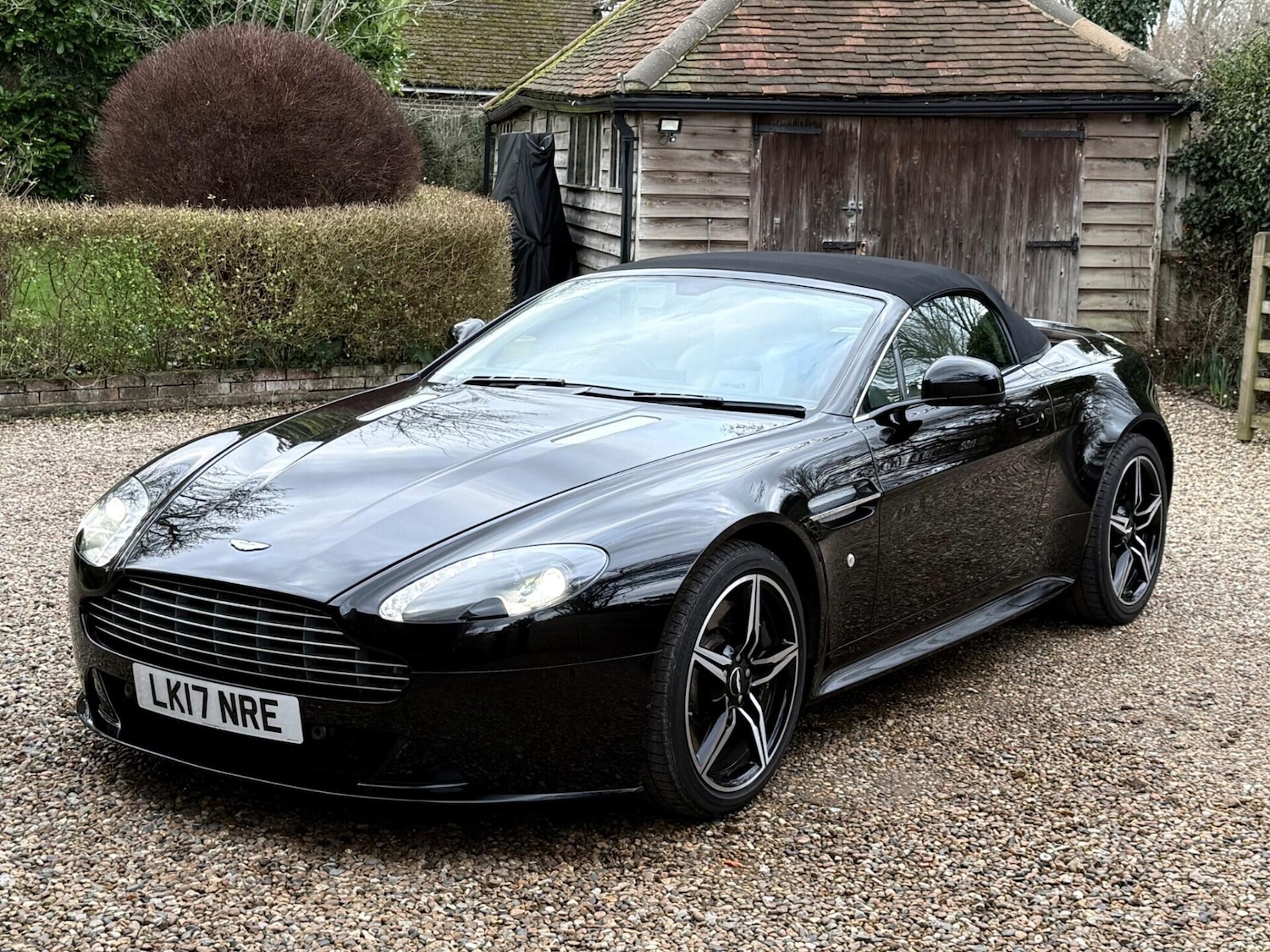 Used Aston Martin Vantage 2017 for sale - 77516011: Photo 6