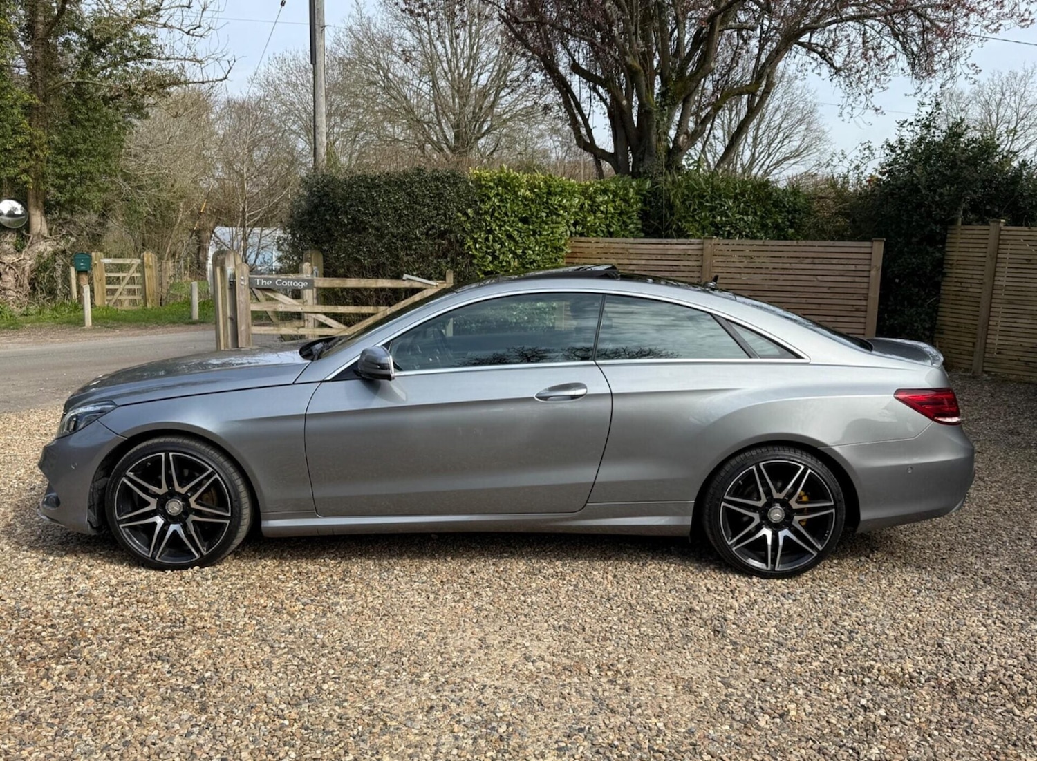 Used Mercedes-Benz E Class 2015 for sale - 77983661: Photo 17