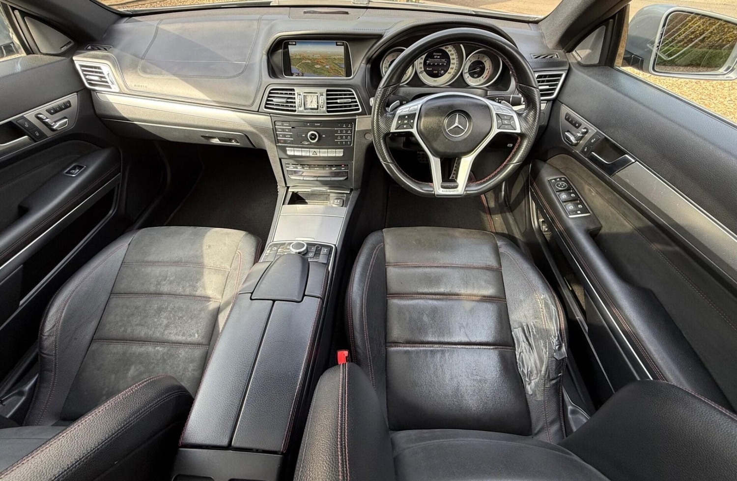Used Mercedes-Benz E Class 2015 for sale - 77983661: Photo 24