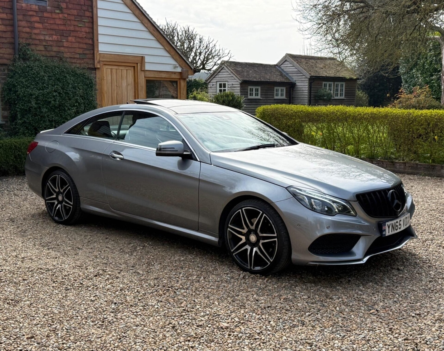 Used Mercedes-Benz E Class 2015 for sale - 77983661: Photo 5