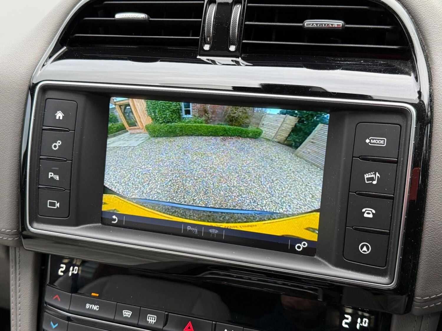 Used Jaguar F-Pace 2017 for sale - 77516014: Photo 40